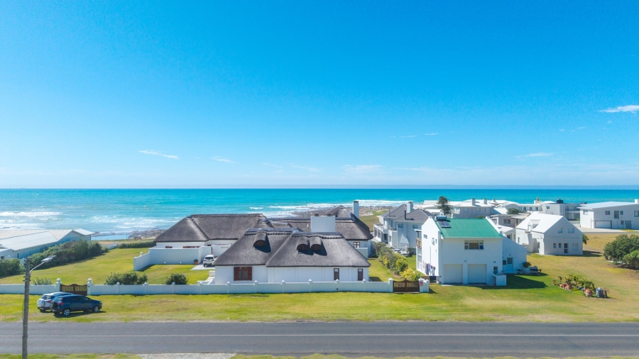 6 Bedroom Property for Sale in Agulhas Western Cape